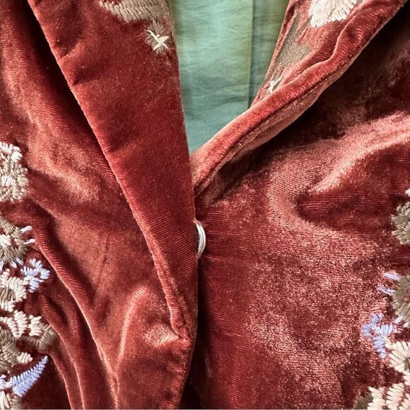 True Meaning-Brown Velvet with Floral Embroidery (Size:4) - Picture 9 of 13